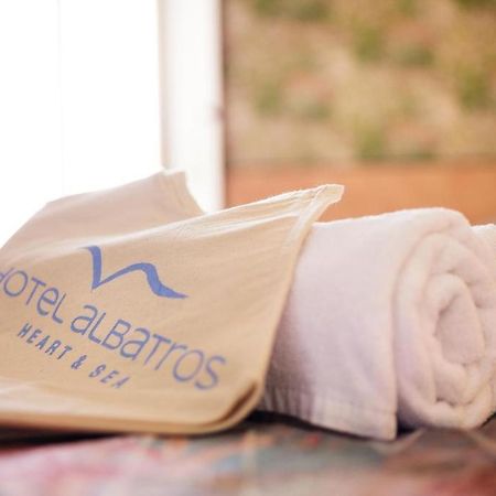 Hotel Albatros Батуми Екстериор снимка