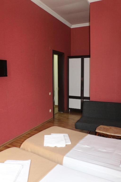 Hotel Albatros Батуми Екстериор снимка