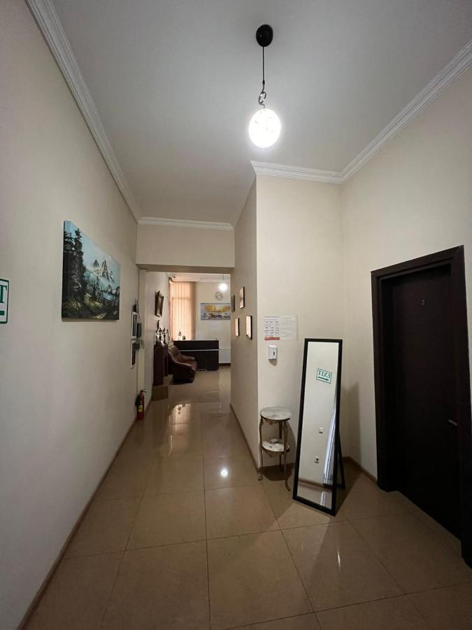 Hotel Albatros Батуми Екстериор снимка