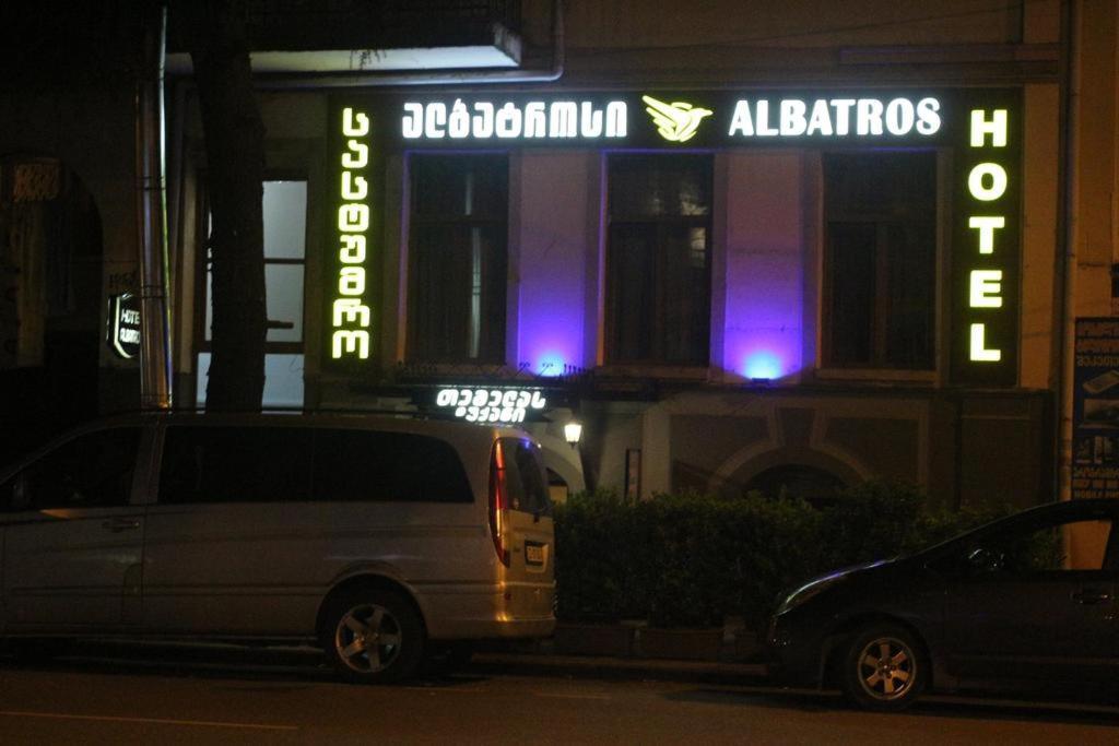 Hotel Albatros Батуми Екстериор снимка