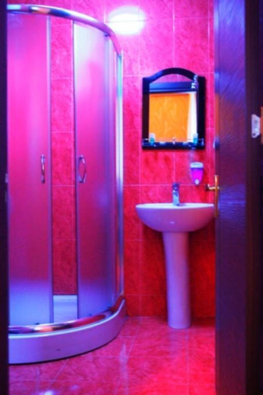 Hotel Albatros Батуми Екстериор снимка
